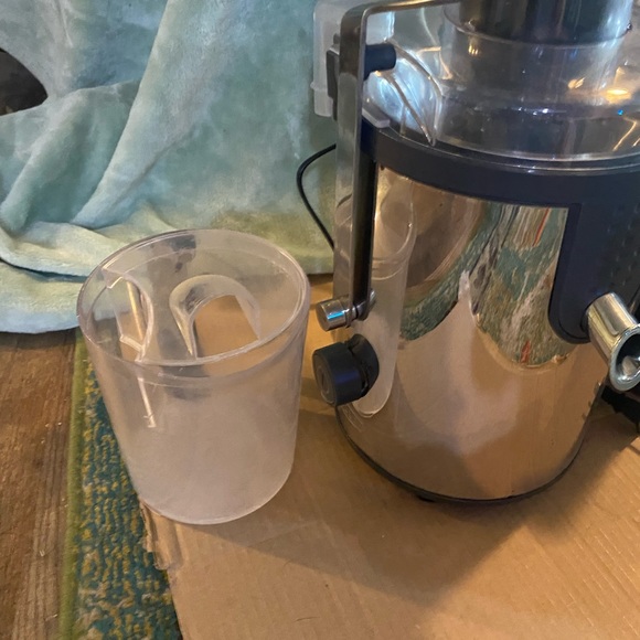 Sensio Bella Juicer High Powered barely used Easy Clean - Picture 2 of 8